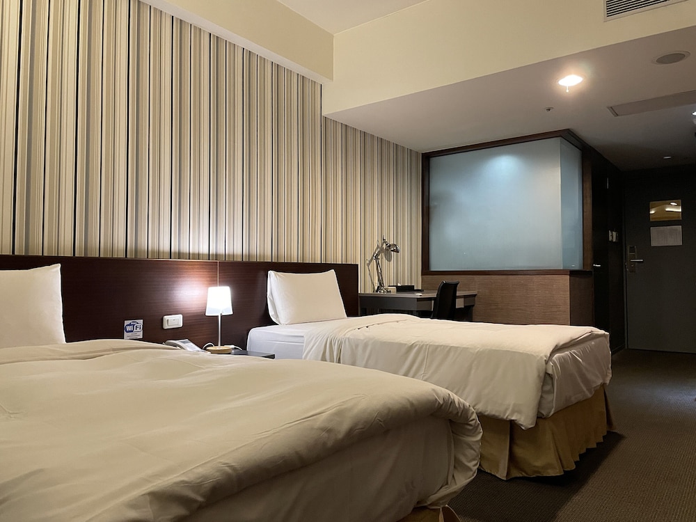 The Galerie Hotel 20/47
