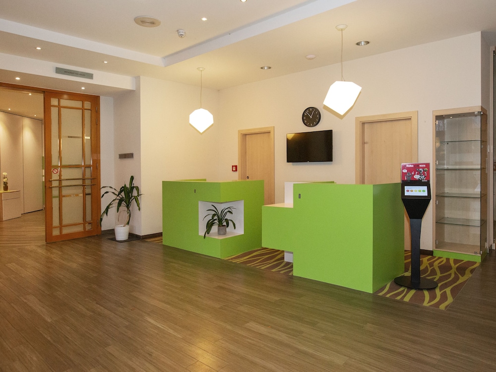DORMERO Hotel Greifswald 7/50
