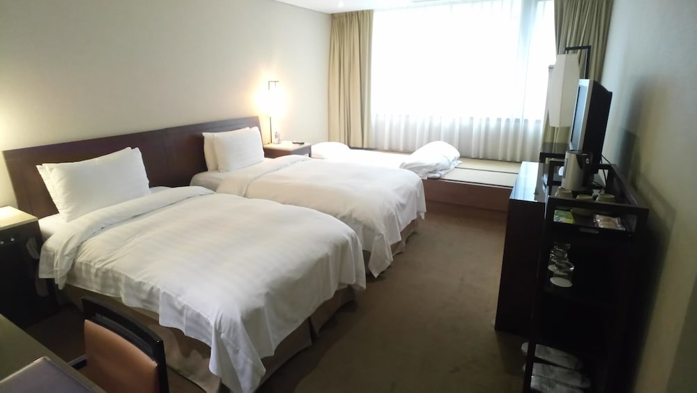 Sweetme Hotspring Resort 26/65