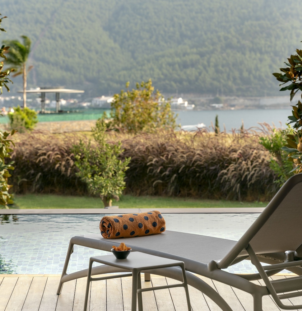 Lujo Art & Joy Bodrum 9/75
