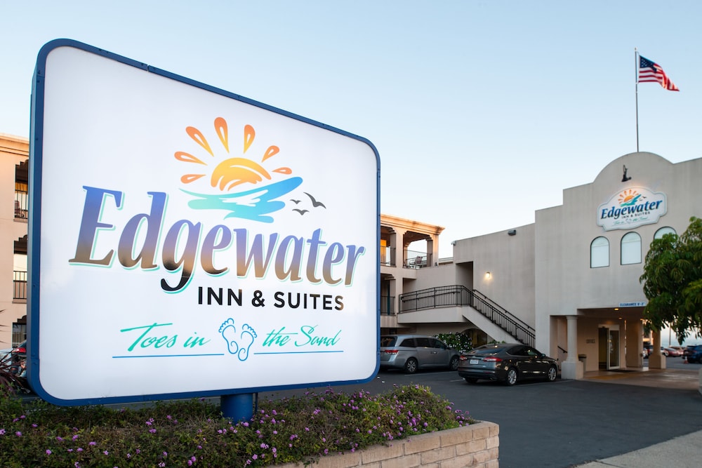 Edgewater Inn And Suites 38/76
