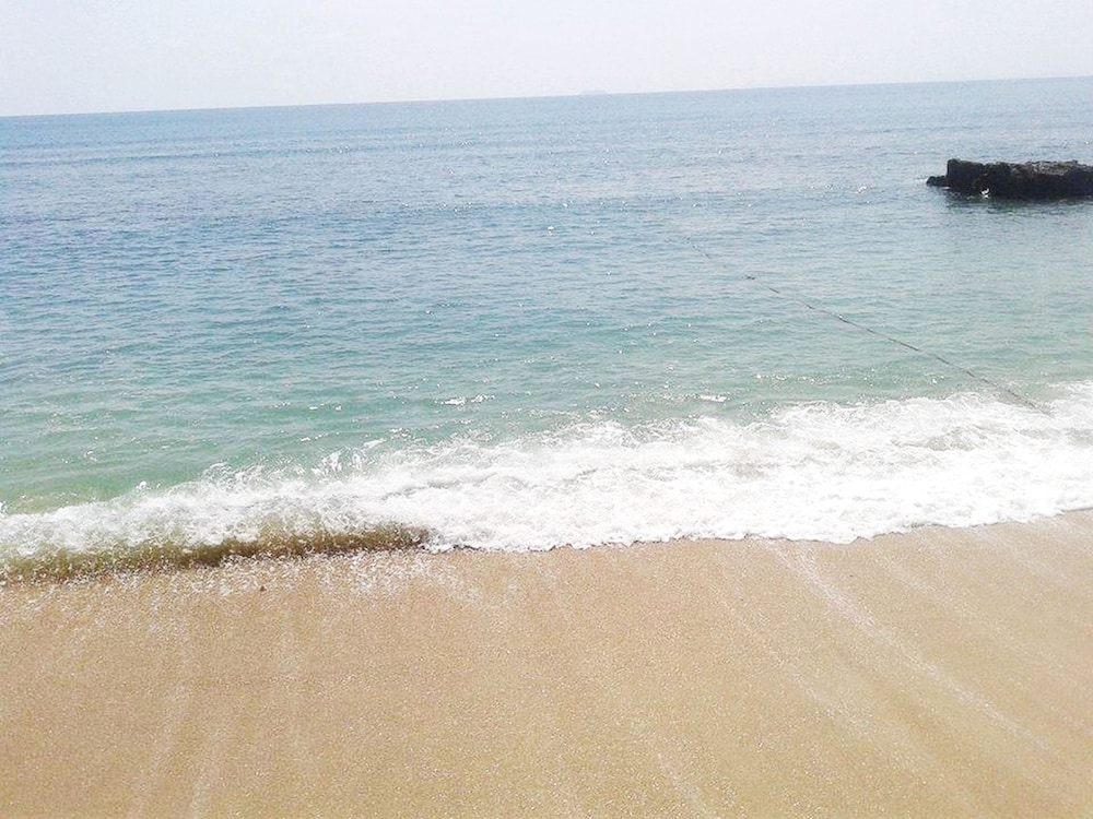 Lanta New Beach Bungalows 35/50