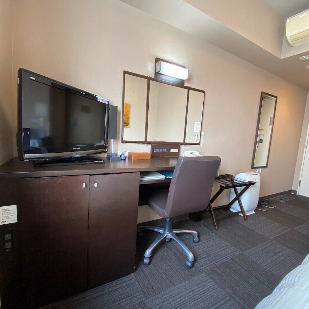 Hotel Route-Inn Koriyama Minami 48/49