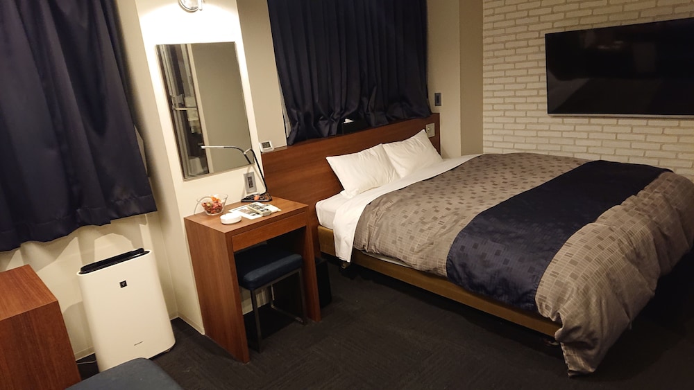DELUXE, DOUBLE BED, ANNEX, SMOKING