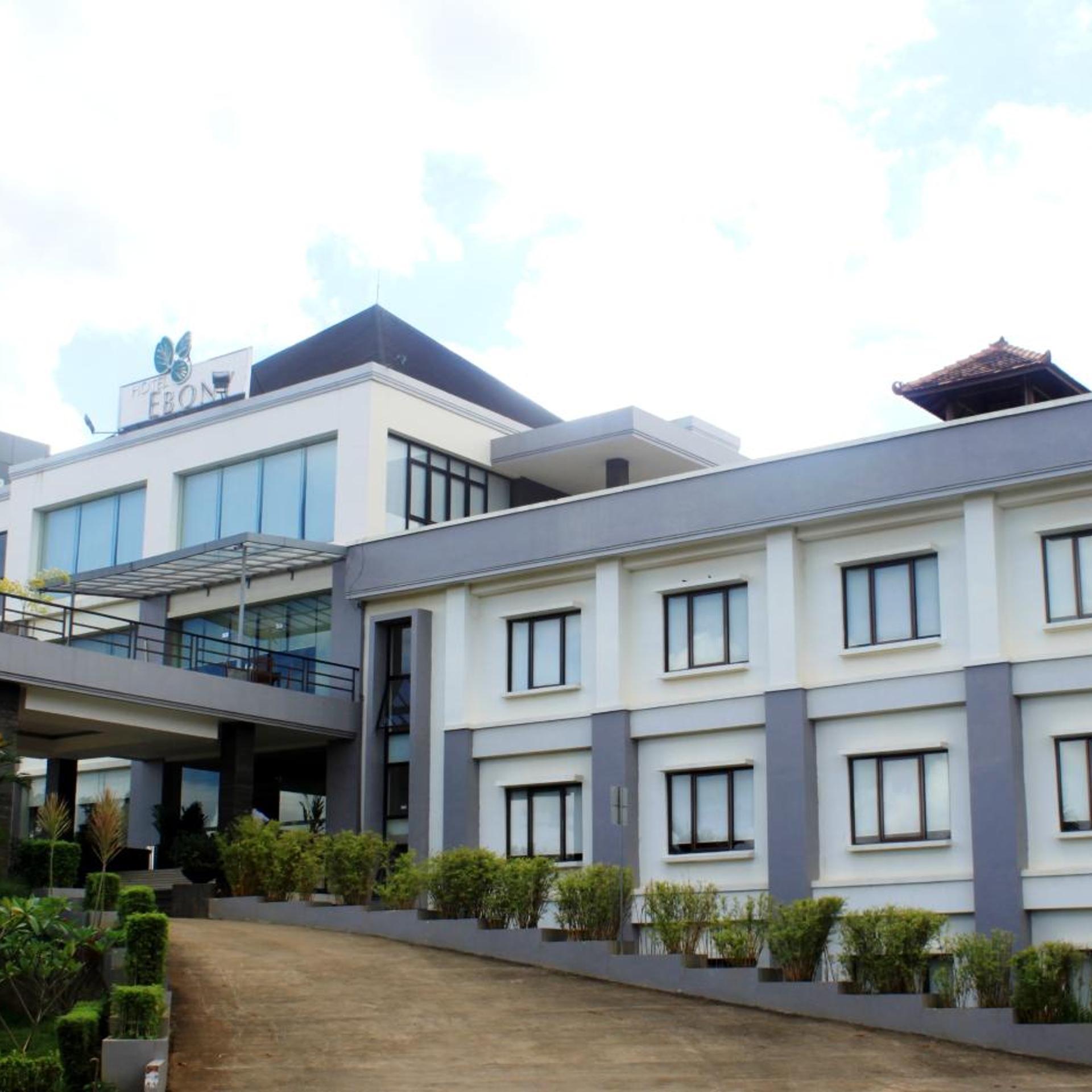 Hotel Ebony 5/33