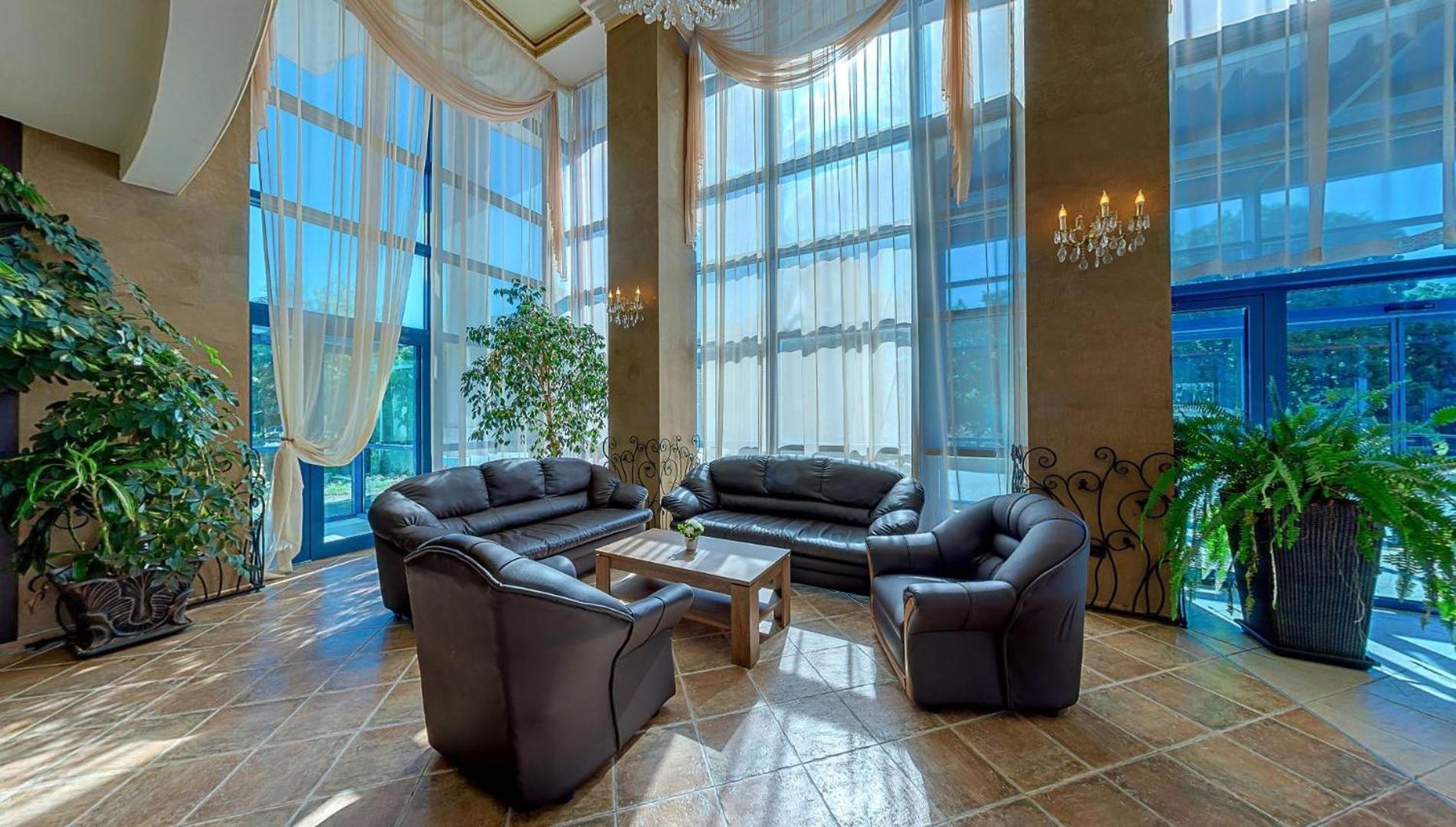 HOTEL ELENA 37/53