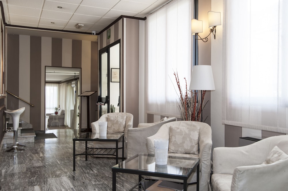 Hotel Monti 38/50