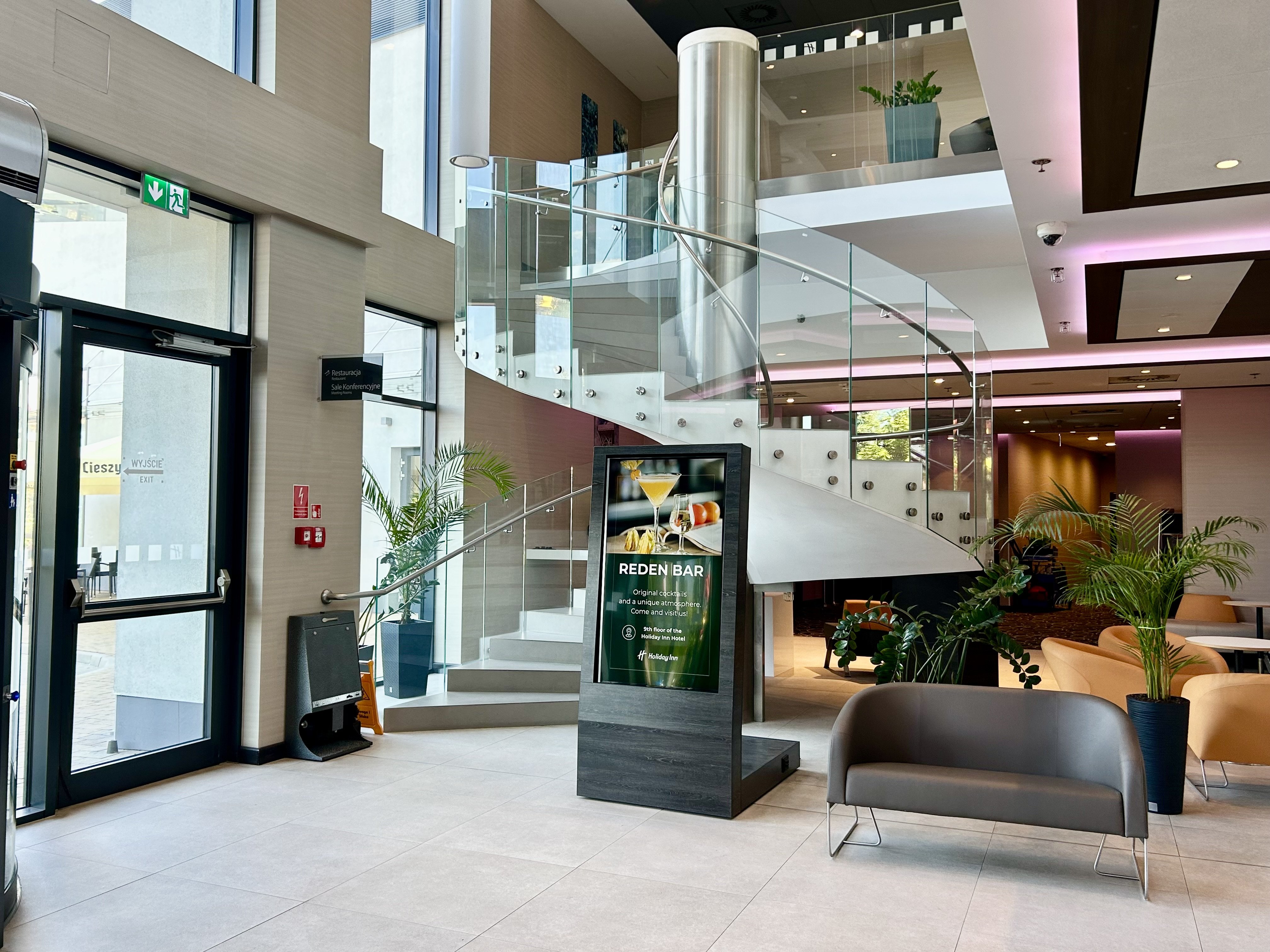 HOLIDAY INN DABROWA GORNICZA 5/75