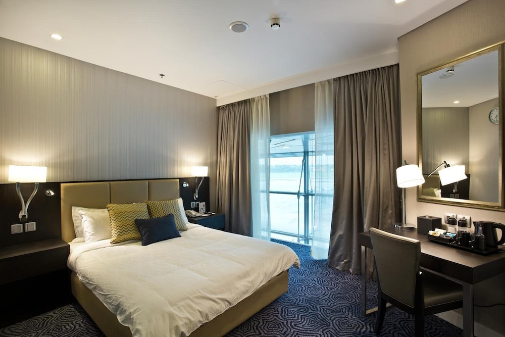 Ambassador Transit Hotel Terminal 3 15/34