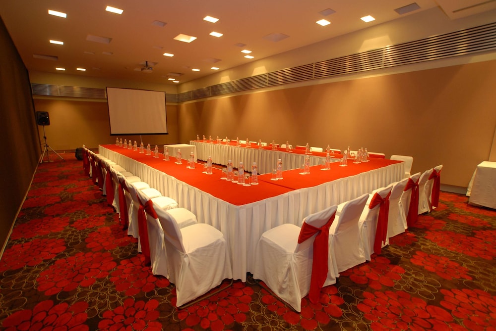 Emporio Ixtapa 34/50