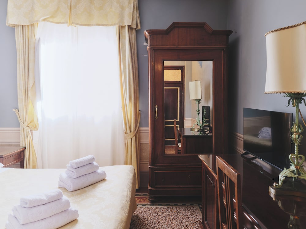I Portici Hotel Residenza D Epoca 13/72