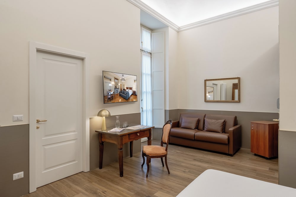 Hotel Roma E Rocca Cavour 50/82