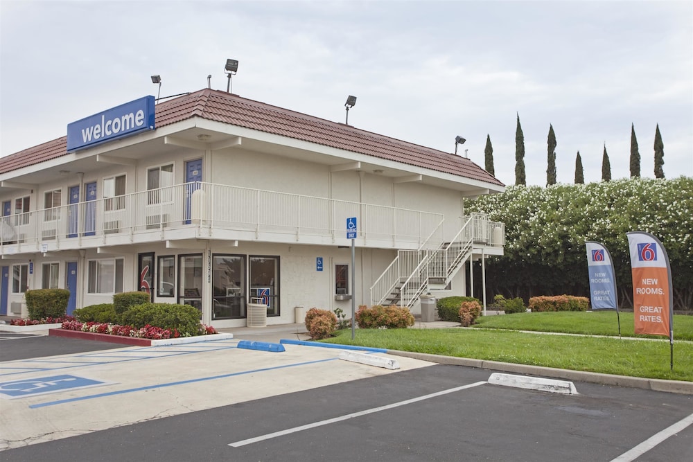Motel6 Rancho Cordova, CA - Rancho Cordova East 38/48