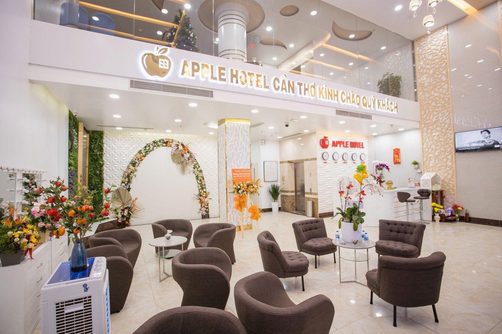 Apple Hotel 25/28