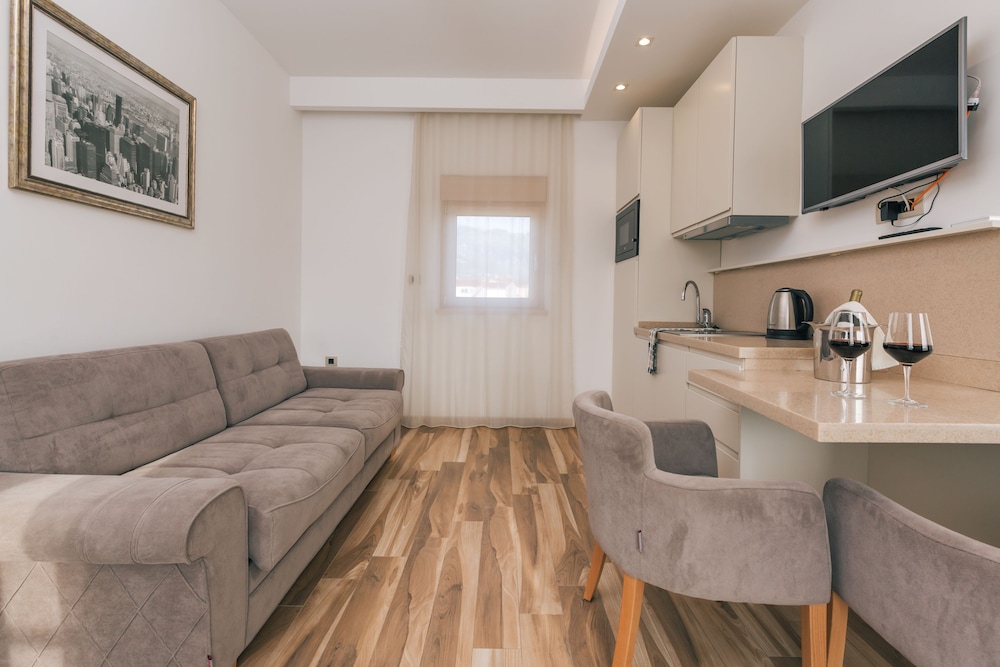 Hotel Villa Royal 32/54