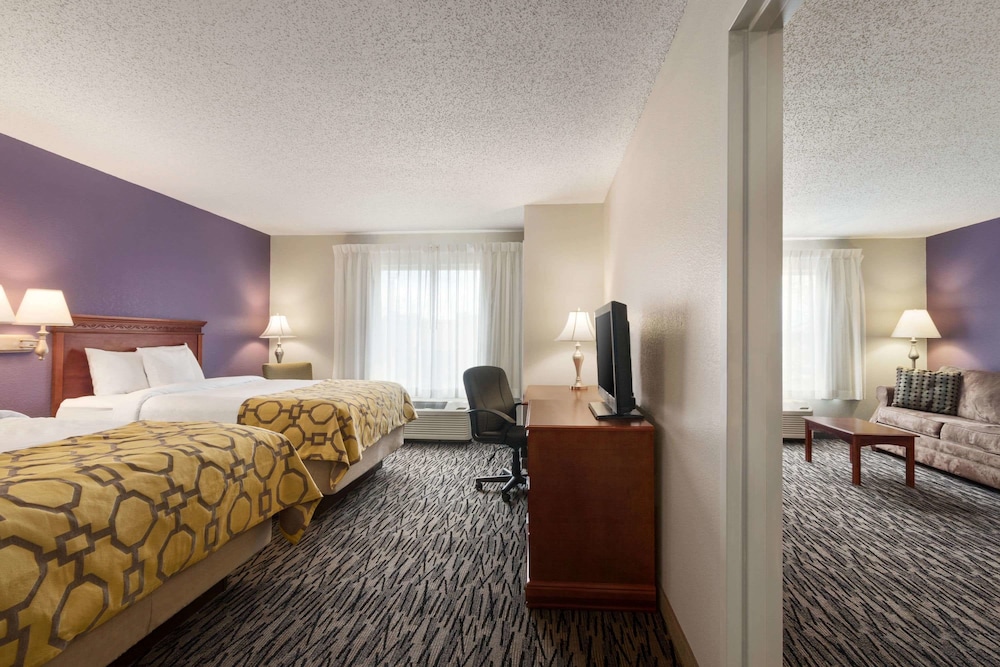 Baymont By Wyndham Springfield I-44 12/34