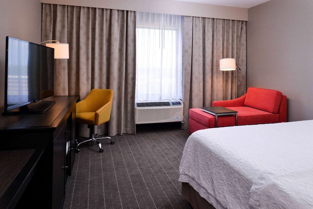 Hampton Inn Pittsburgh/Wexford-Sewickley 13/40