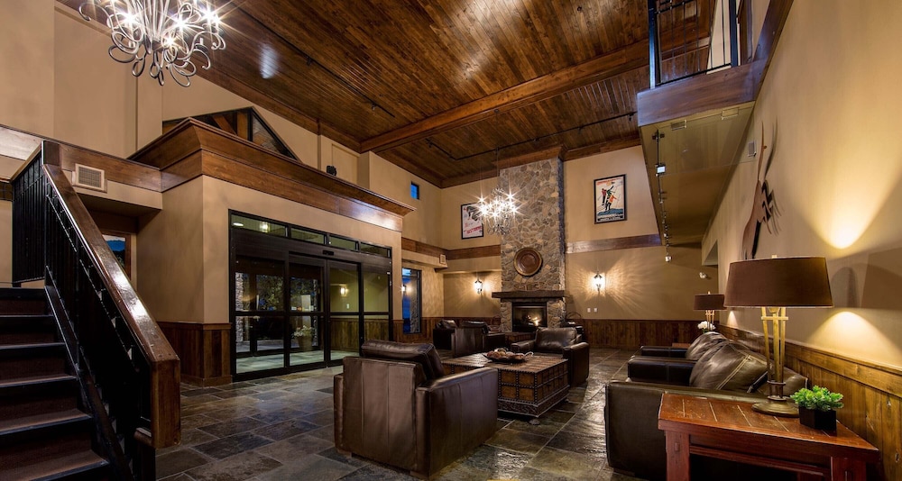 Glacier Mountaineer Lodge 24/32