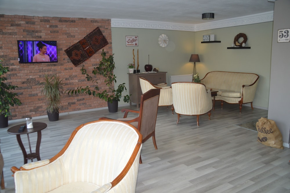 Hotel Hugo 20/35