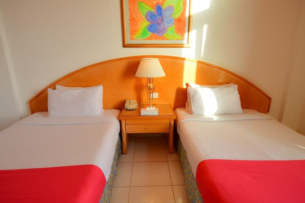 STANDARD, DOUBLE OR TWIN BED, SEA VIEW