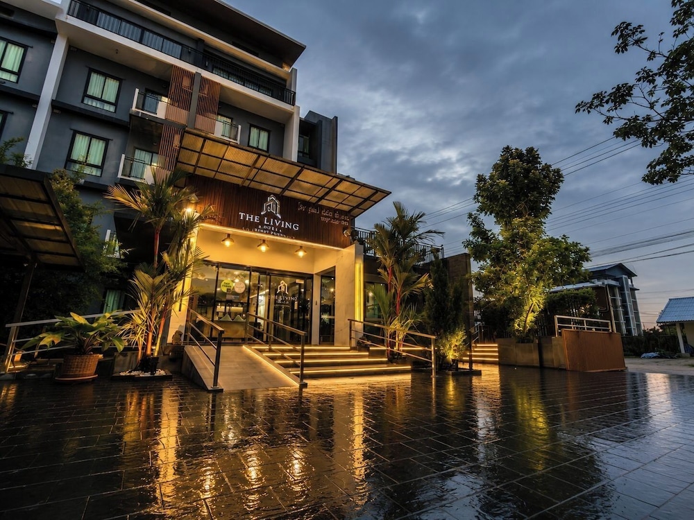 The Living Samut Prakan 46/50
