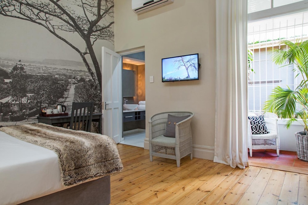 Madeline Grove Bed and Breakfast 32/48