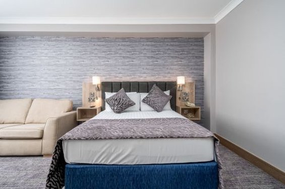 Rochestown Lodge Hotel 5/32