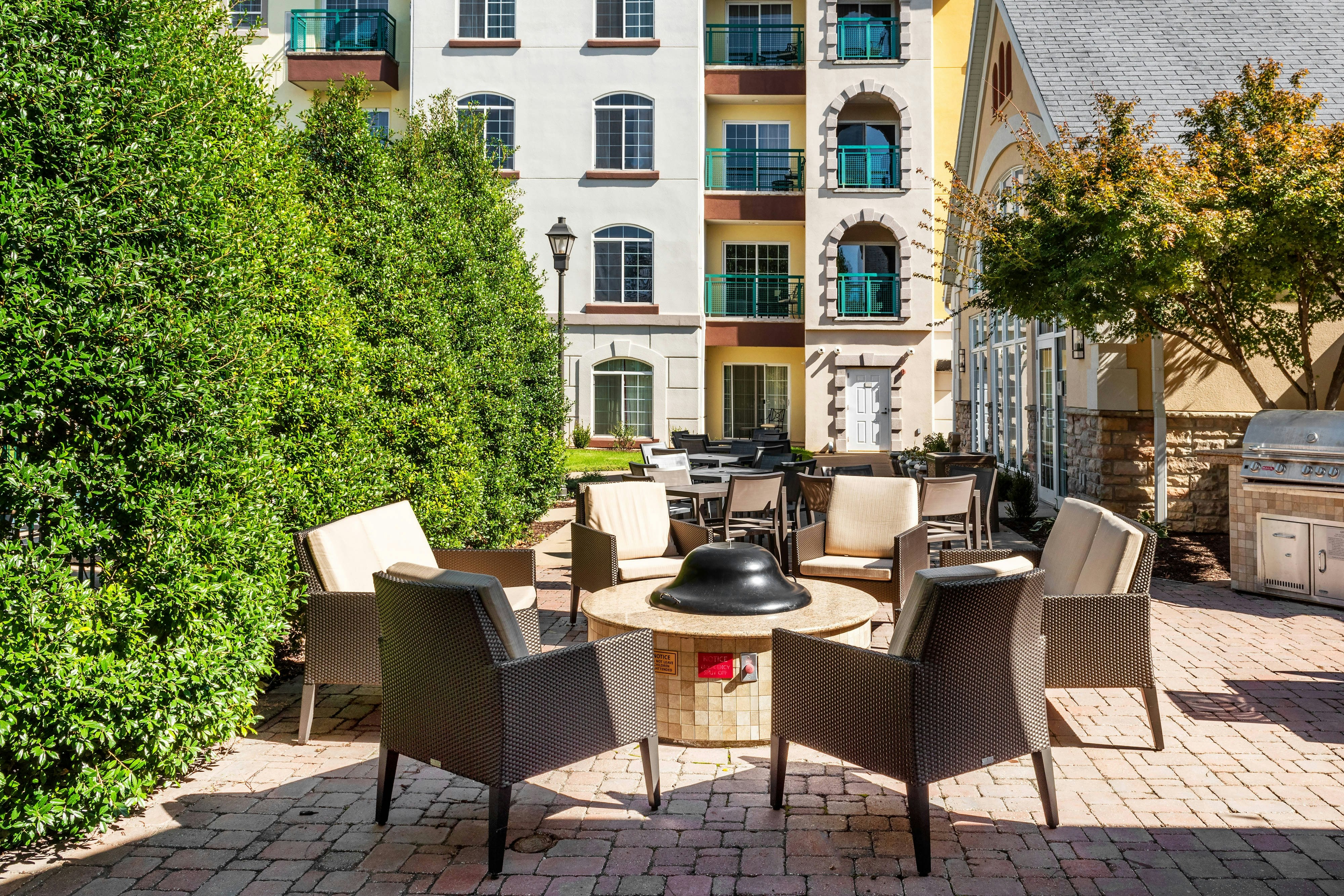 Residence Inn by Marriott Springfield 11/27
