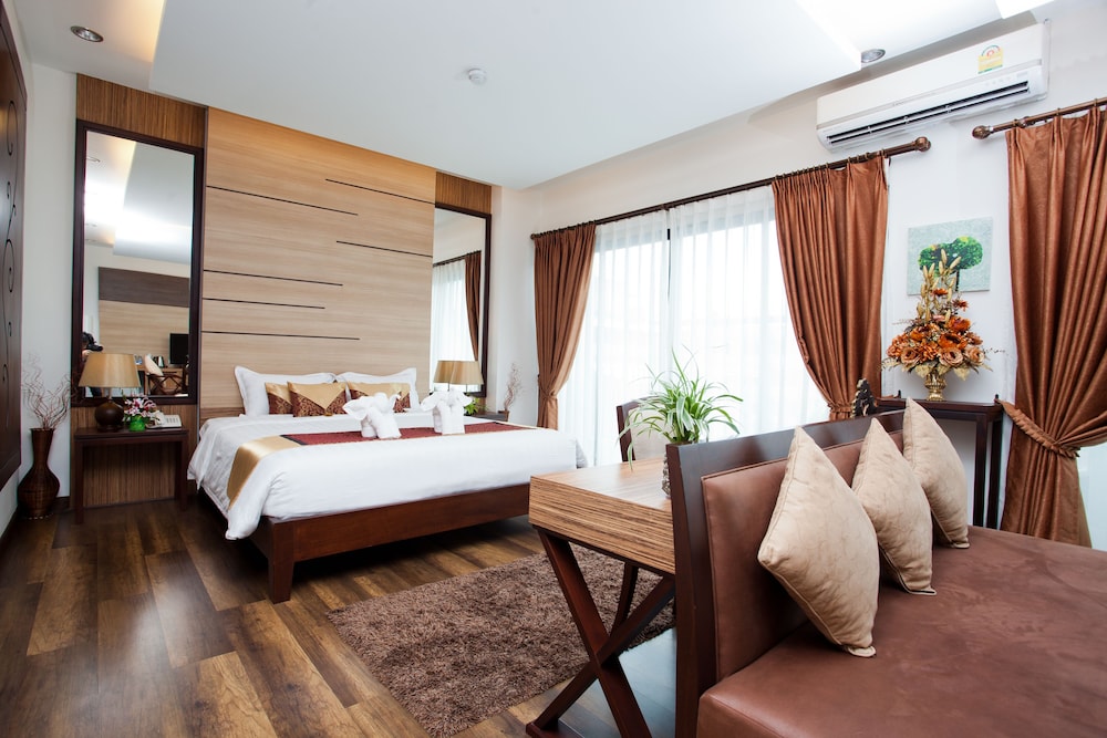 The Pannarai Hotel 30/70