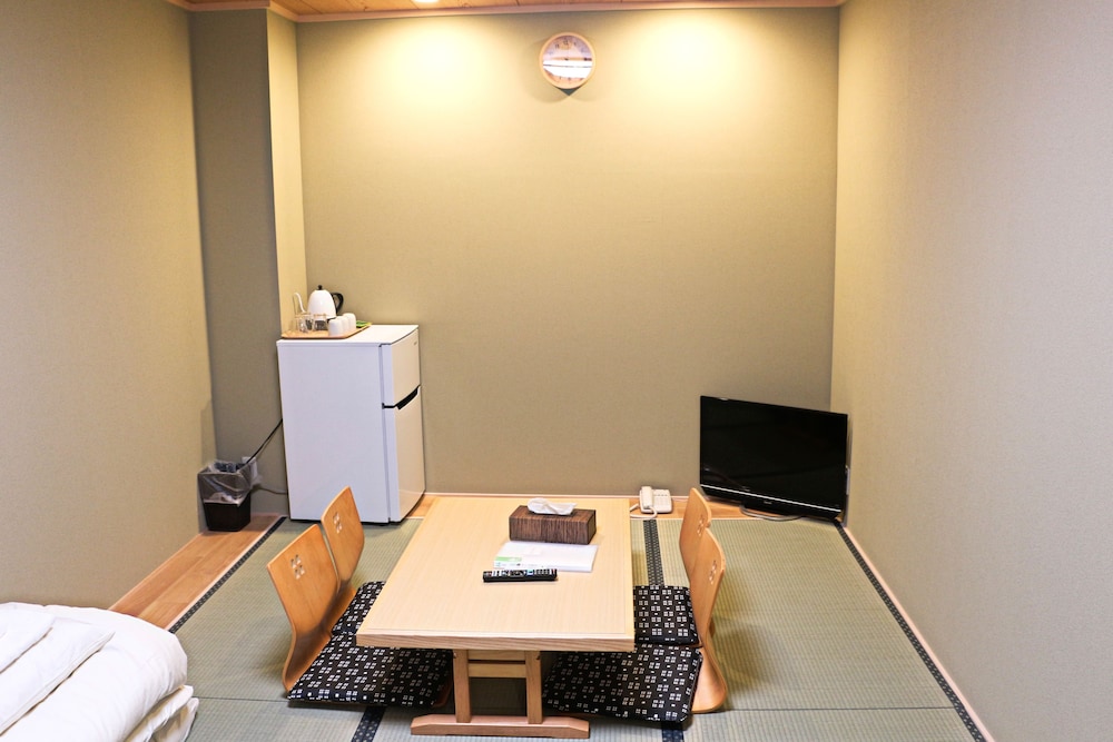 Akihabara Nakagawa Inn 40/50