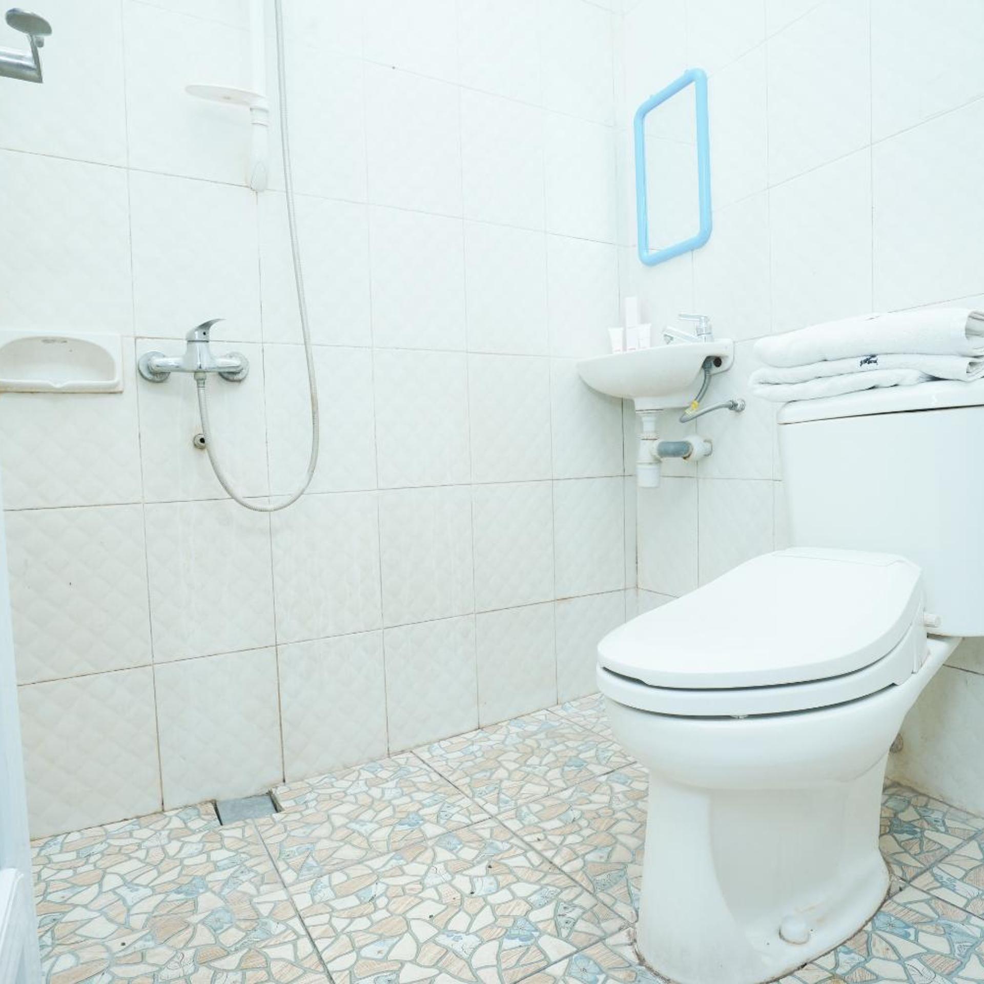 OYO 1239 Mojokerto Classic Homestay 21/41