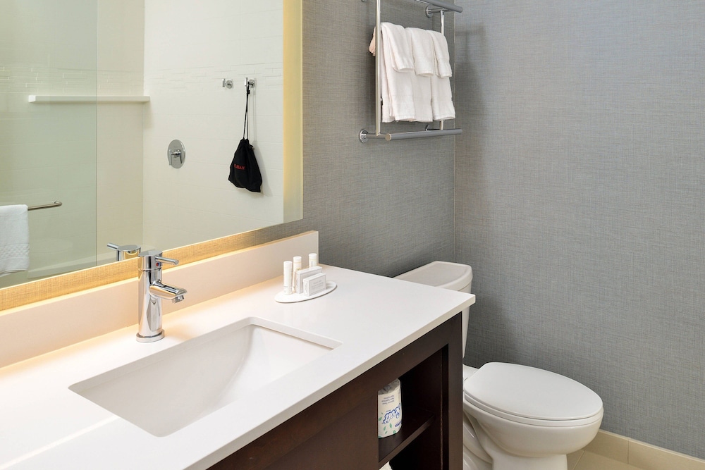 Residence Inn Des Moines Downtown 7/56