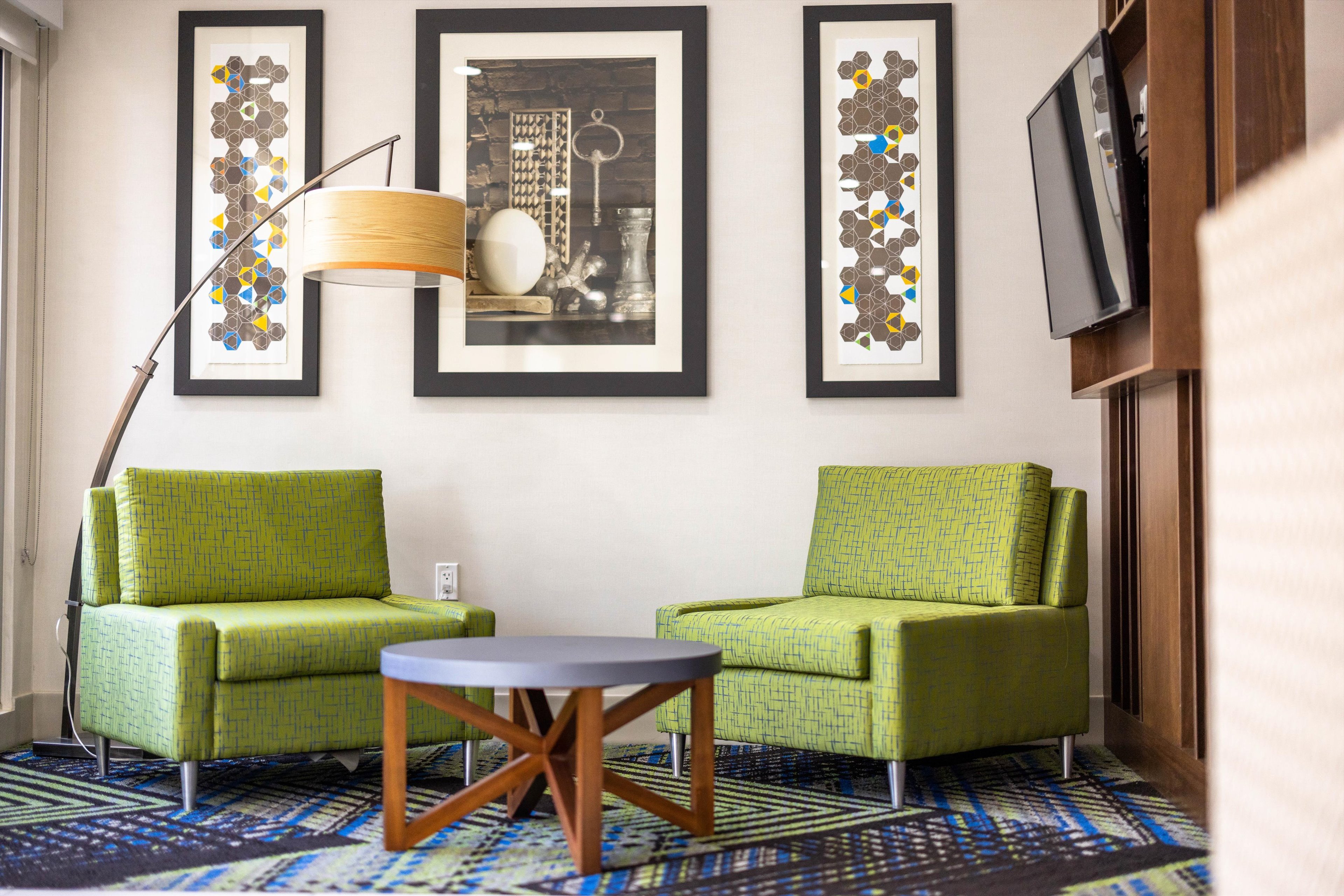 HOLIDAY INN EXPRESS AND SUITES SAN JOSE SILICON VALLEY 35/64