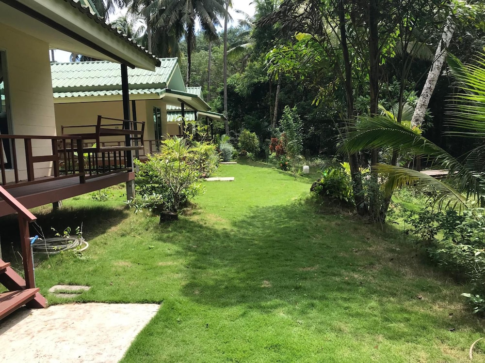 Baan Phuean Koh Kood 30/41