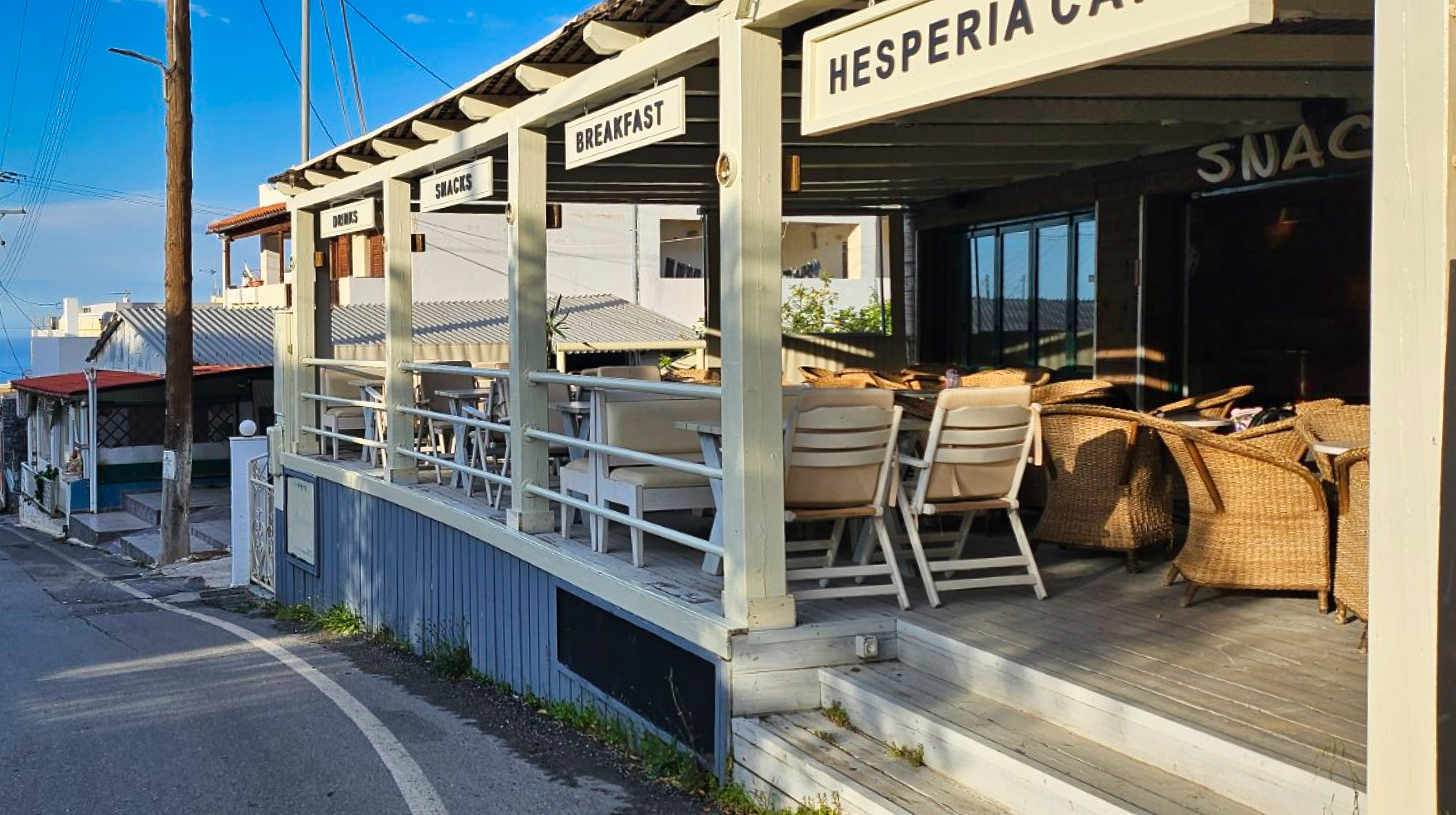Hesperia Apartments 58/70
