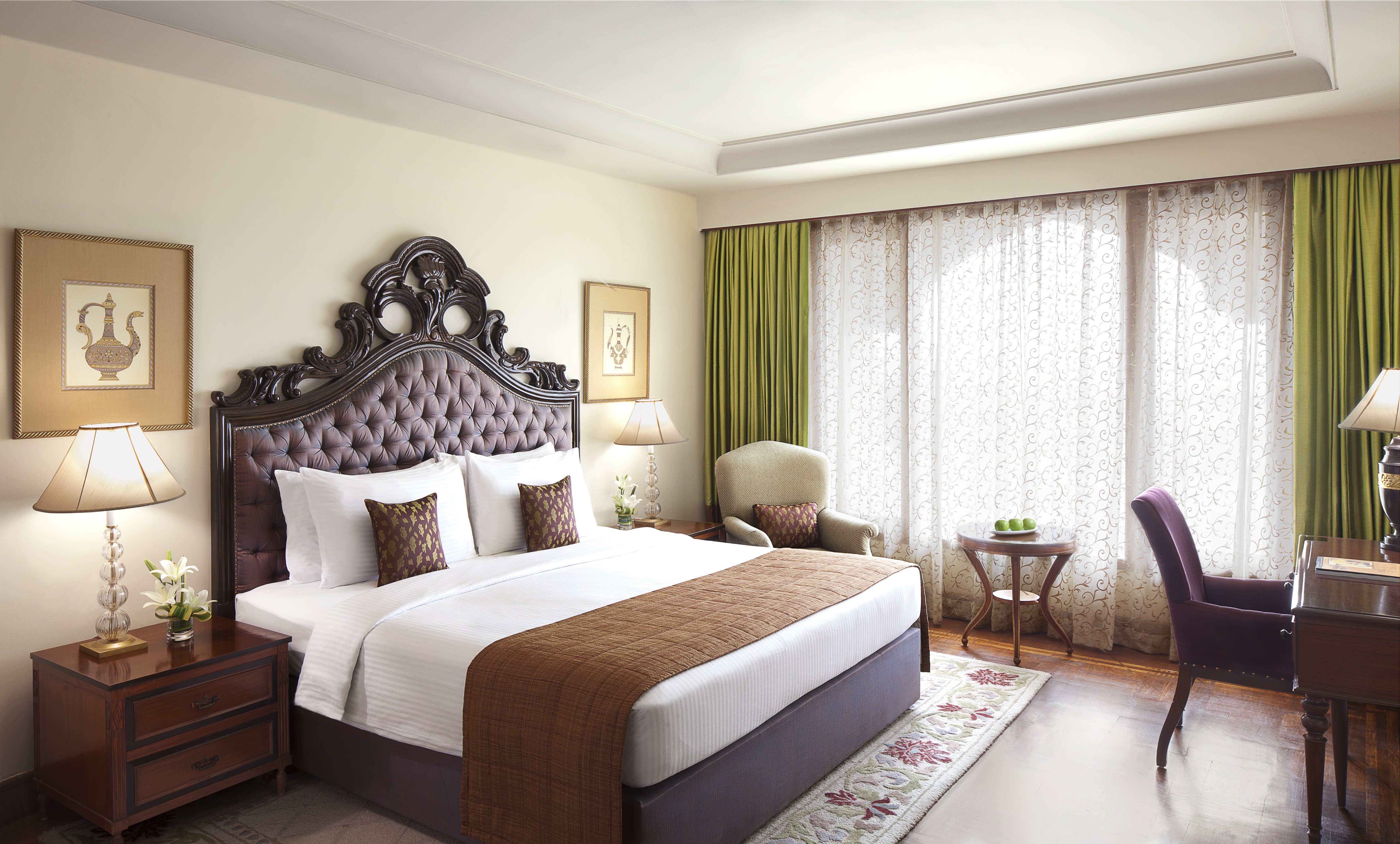 Taj Club, King Bed, City View