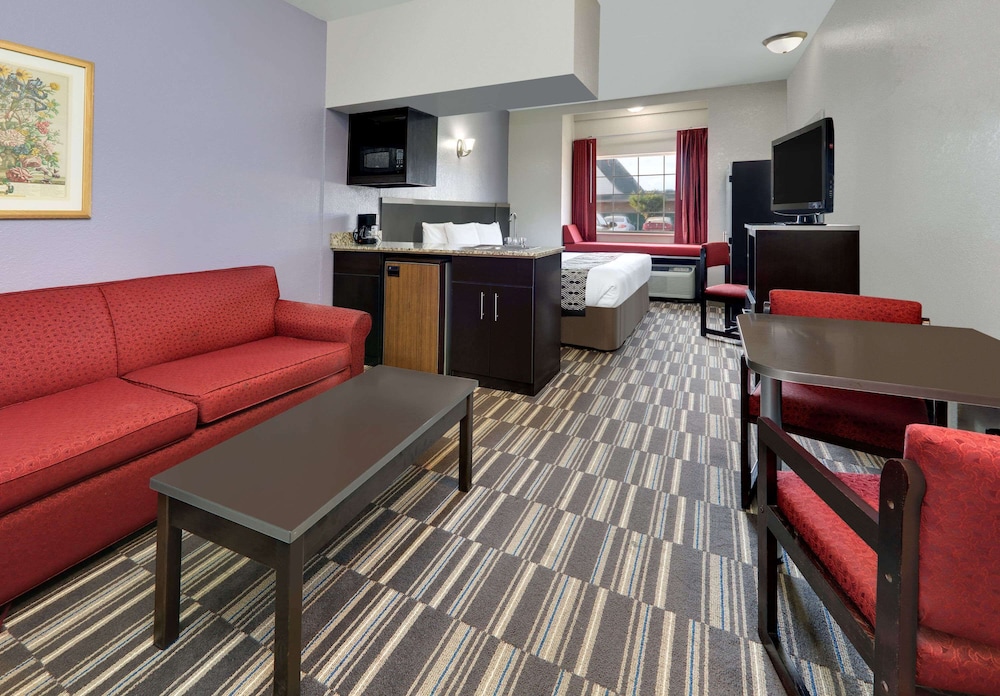 Oklahoma City Air Hotel 21/35