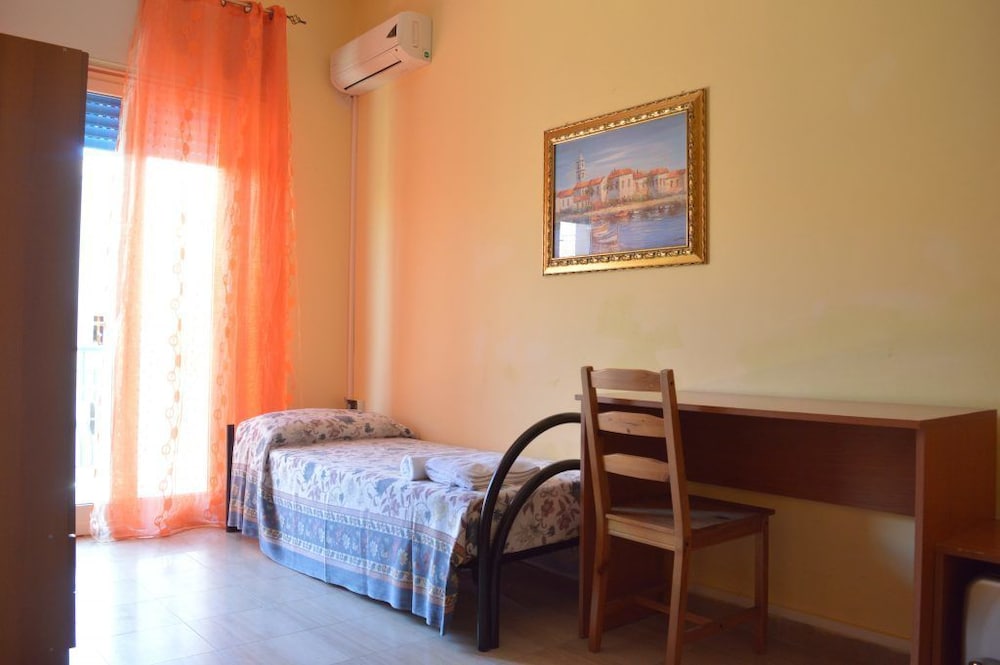 Hotel Scalea 10/16