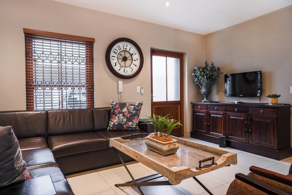 Avemore Mareba Court No 9 30/47