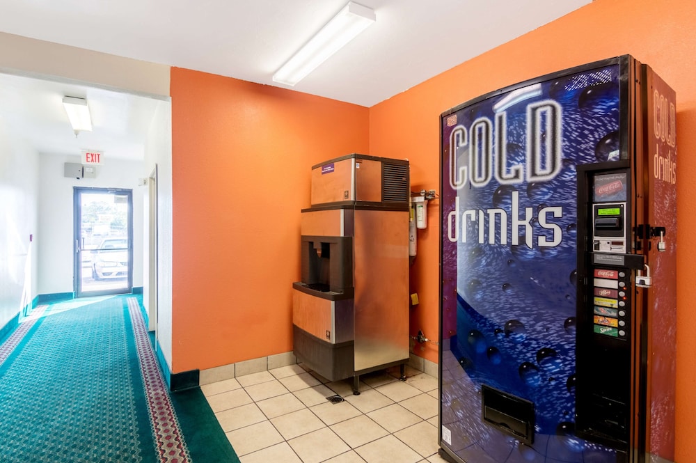 Motel6 Oklahoma City, OK 35/55