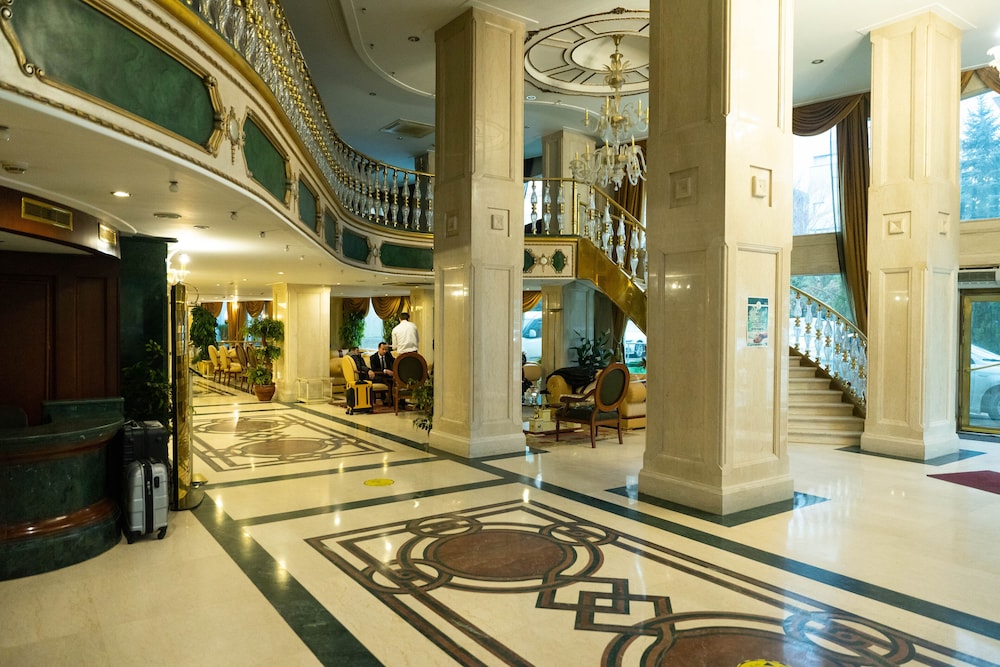 Akar International Hotel 8/50