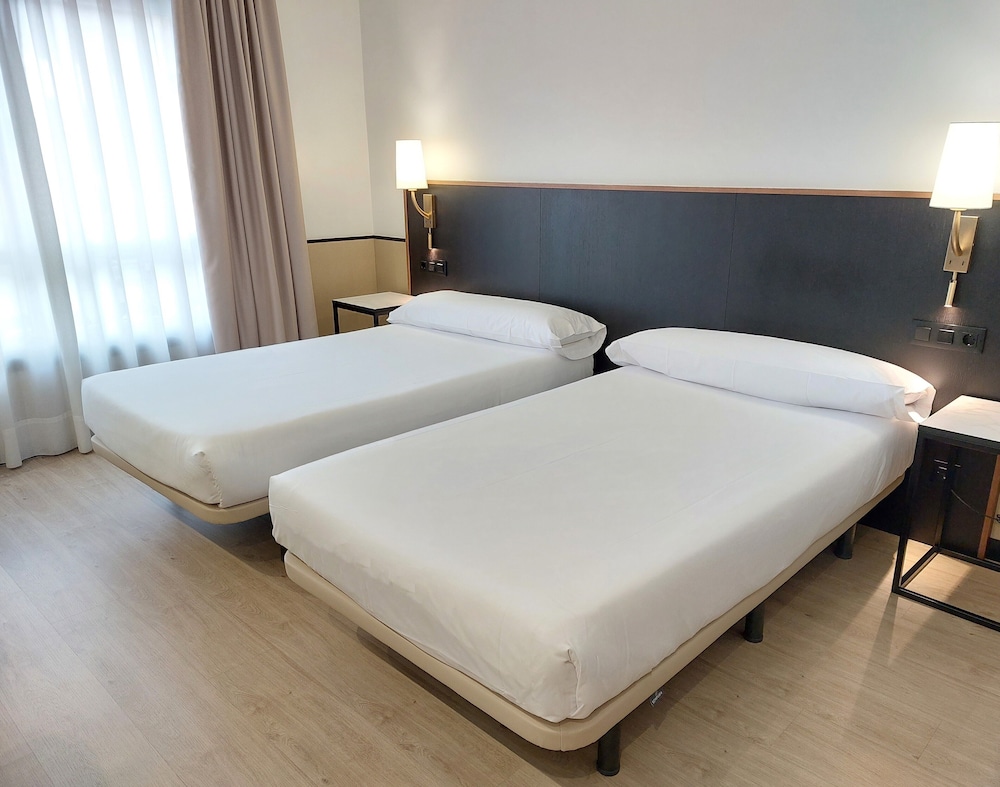Hotel Costa Atlantica 20/49