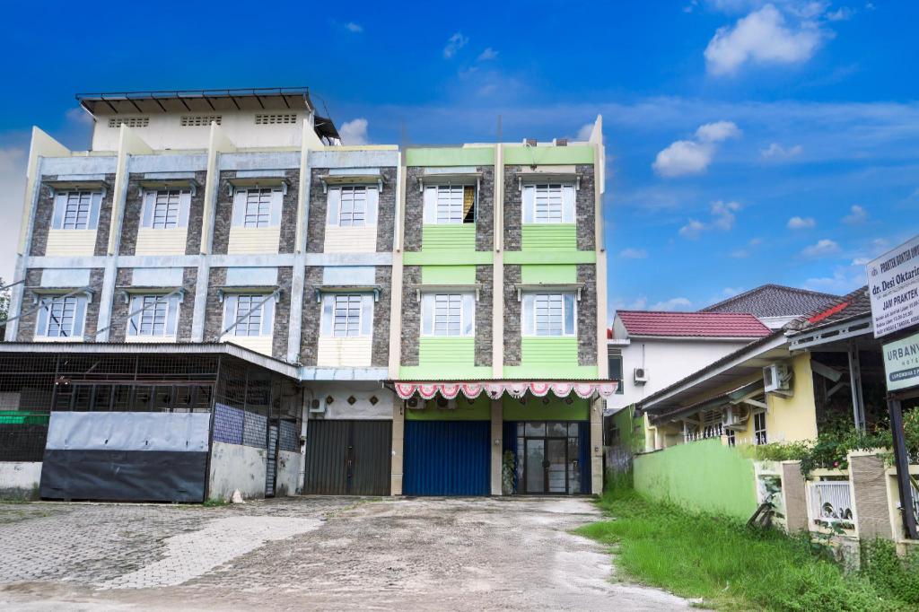 Hotel O Ilir Timur I Near Rsud Siti Fatimah Az-Zahra Formerly Lumendiva Suite in PALEMBANG