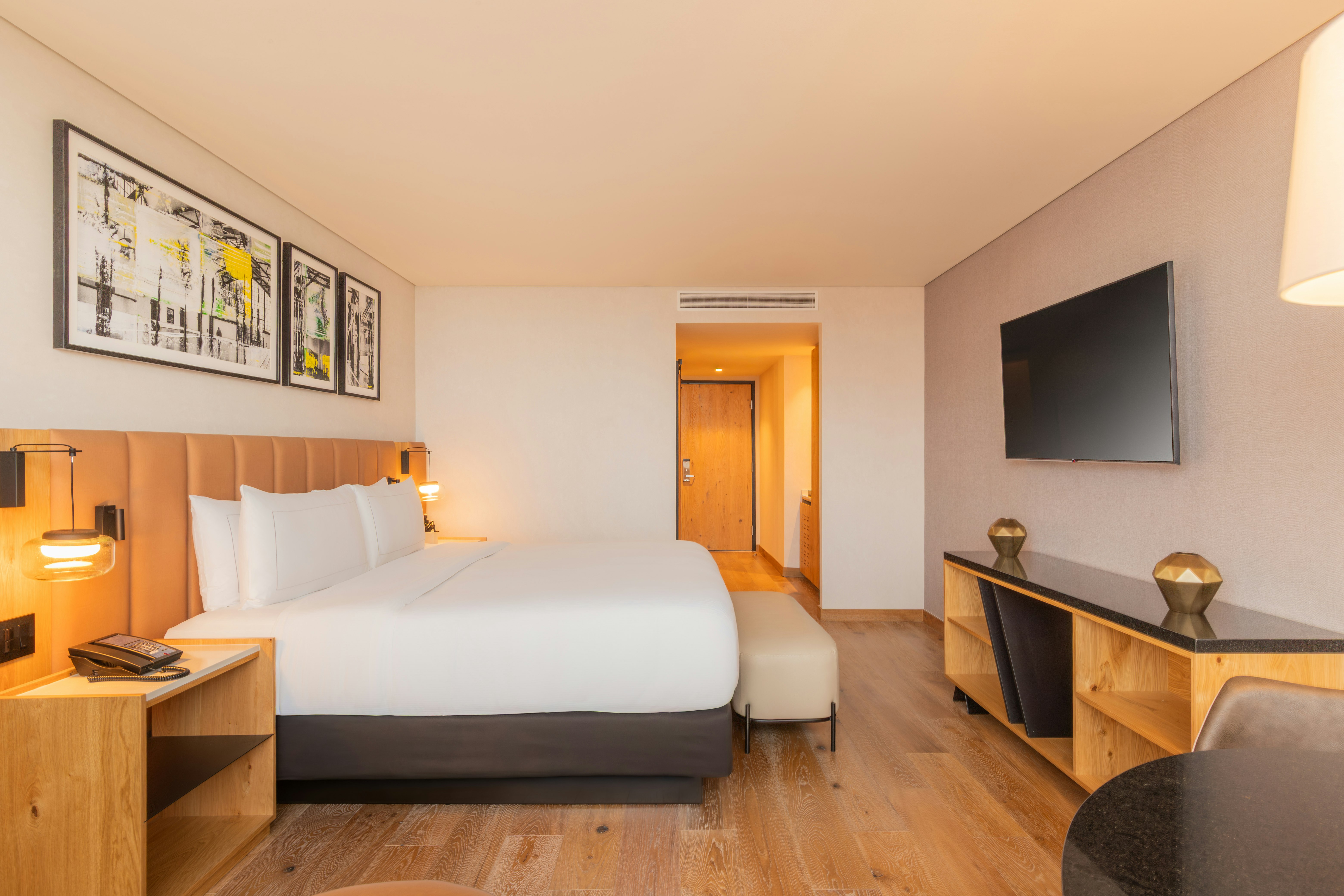 Hilton Mexico City Reforma 7/50
