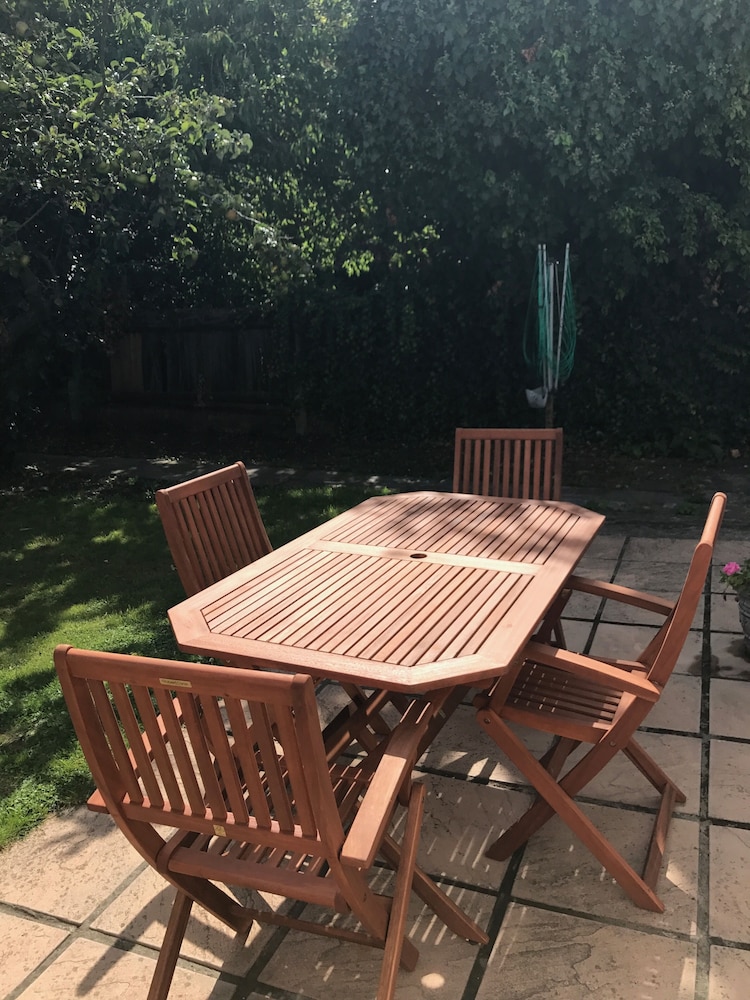 Wimbledon Holiday Lets 30/50