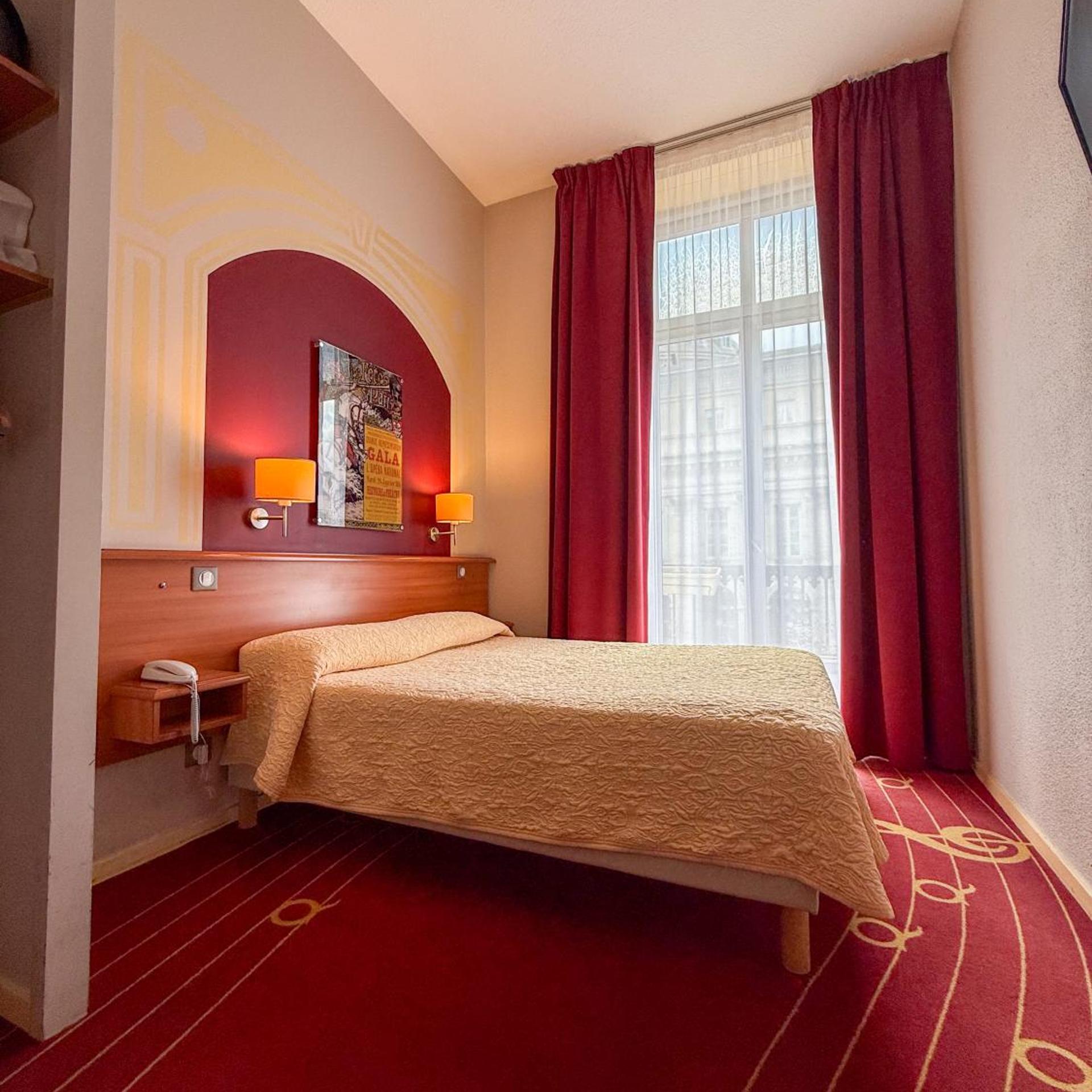 Standard, Double Bed