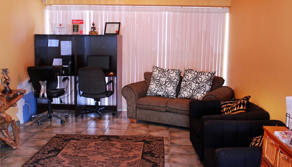 Ramada by Wyndham Medicine Hat 55/75