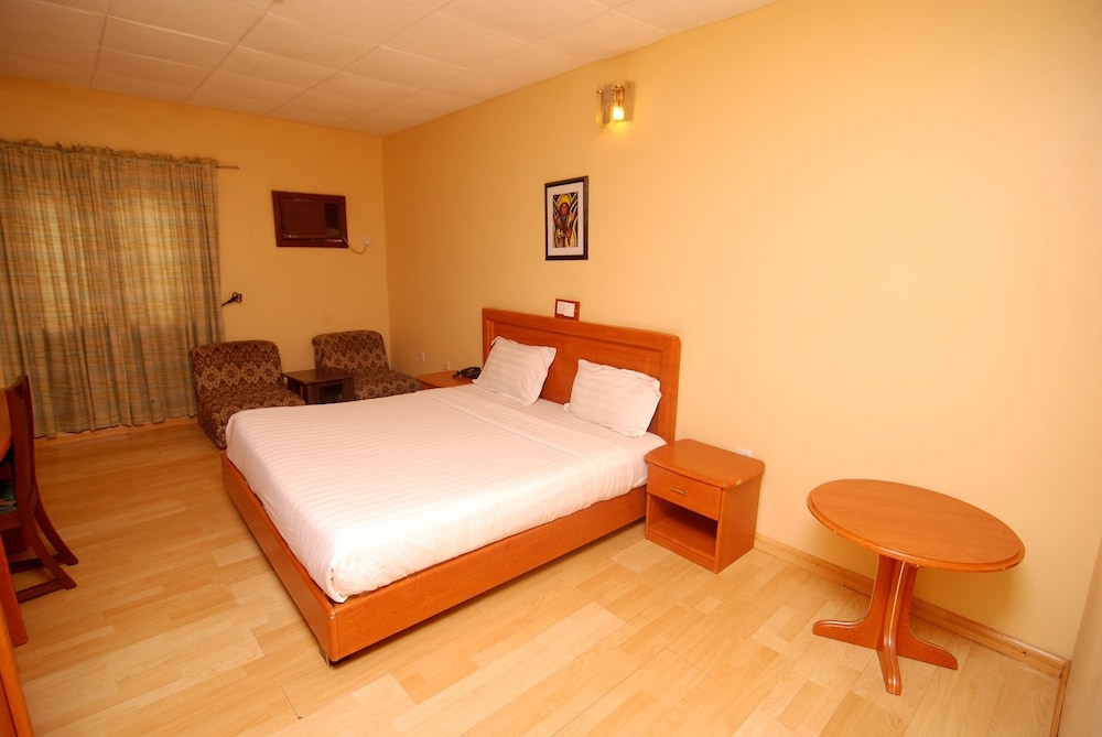 Hotel Rosebud 23/50