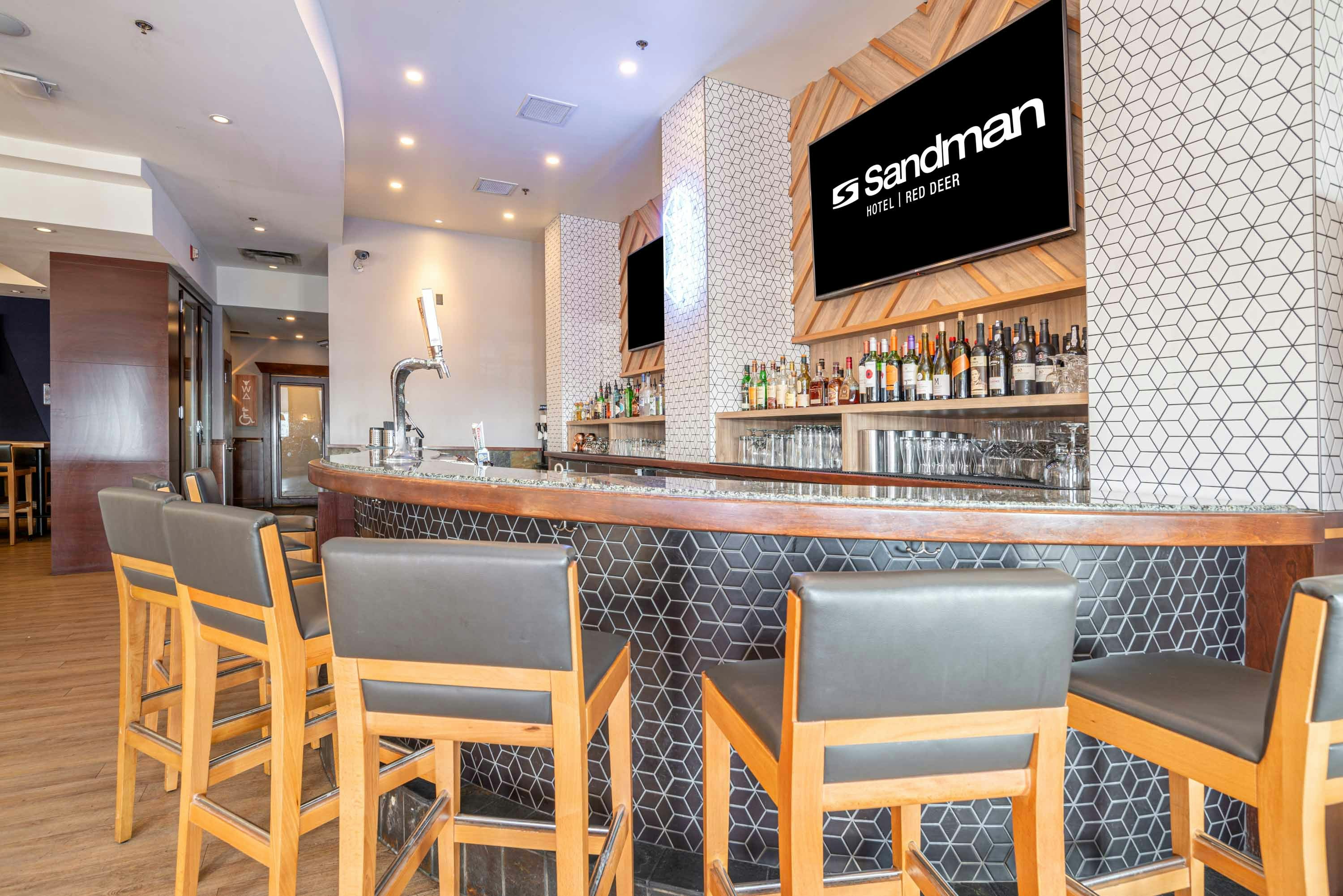 Sandman Hotel Red Deer 34/46