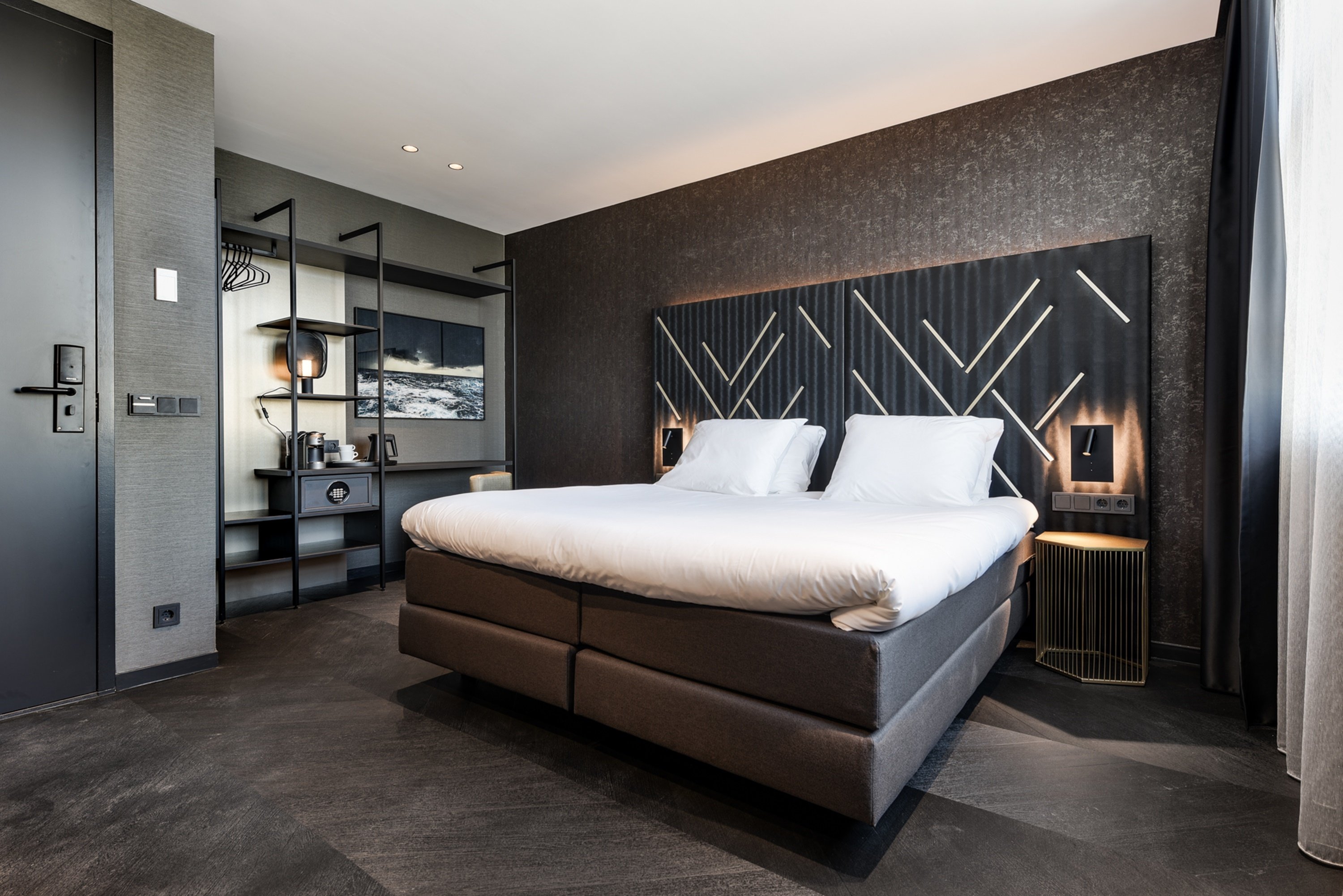 Le Marin Hotel Rotterdam City - Handwritten Collection 12/25
